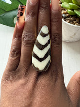 Load image into Gallery viewer, African Brass &amp; Bone Adjustable Rings
