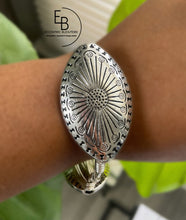 Load image into Gallery viewer, “Silverest Sun” Bangle
